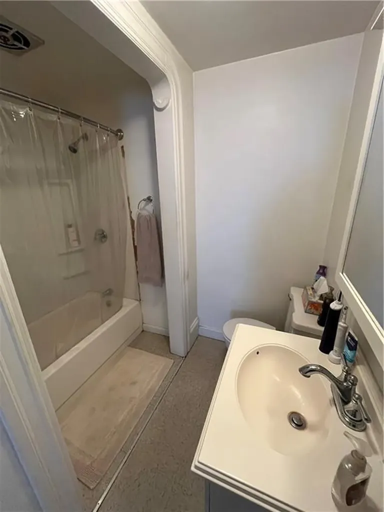 41 Washington Avenue Cranston RI 02920