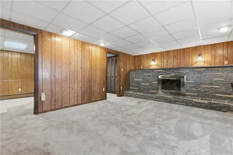 6 Bruce Drive North Smithfield RI 02896