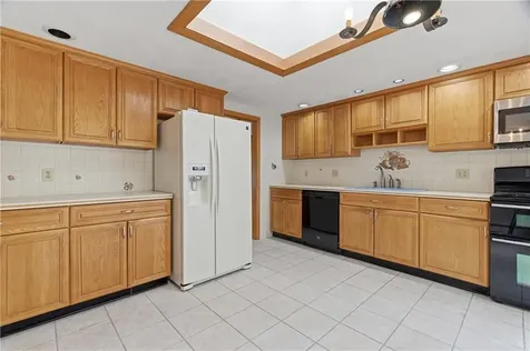 6 Bruce Drive North Smithfield RI 02896