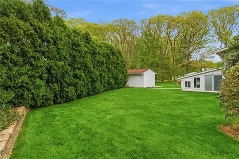 6 Bruce Drive North Smithfield RI 02896