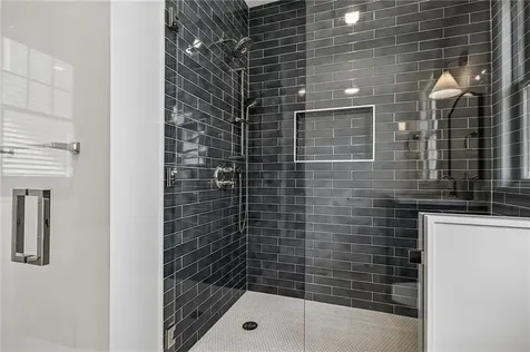 16 Lookout Lane Portsmouth RI 02871