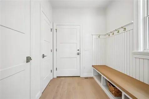 16 Lookout Lane Portsmouth RI 02871