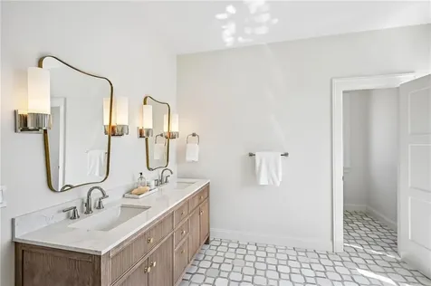 16 Lookout Lane Portsmouth RI 02871