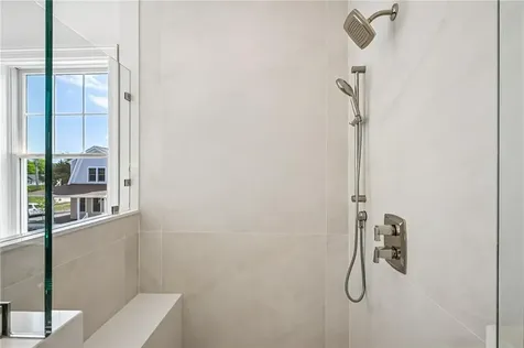 16 Lookout Lane Portsmouth RI 02871