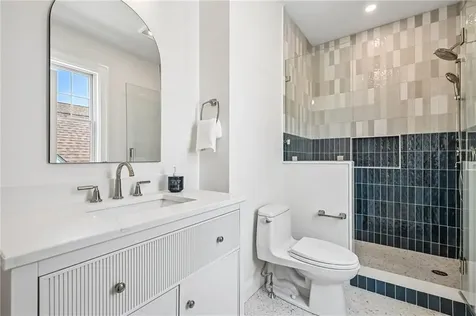 16 Lookout Lane Portsmouth RI 02871