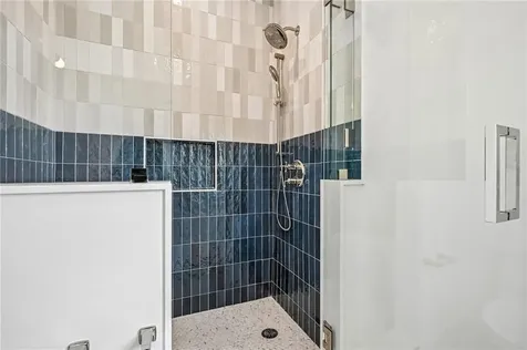 16 Lookout Lane Portsmouth RI 02871