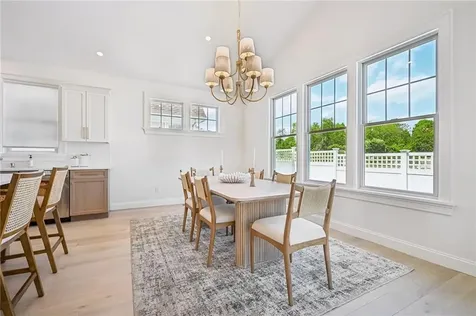 16 Lookout Lane Portsmouth RI 02871