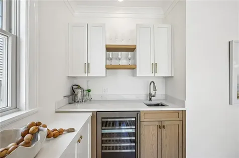 16 Lookout Lane Portsmouth RI 02871