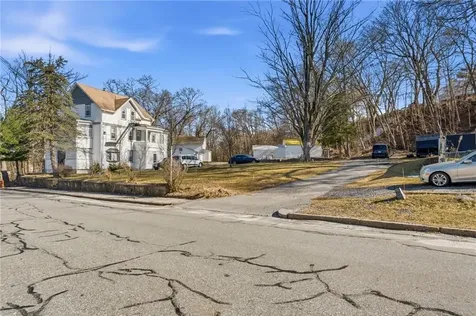 413 Manville Road Woonsocket RI 02895
