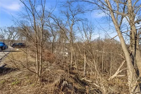 413 Manville Road Woonsocket RI 02895