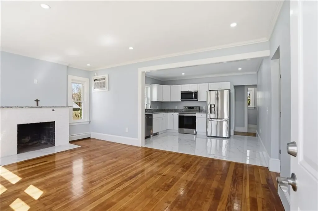 1567 Centerville Road Warwick RI 02886