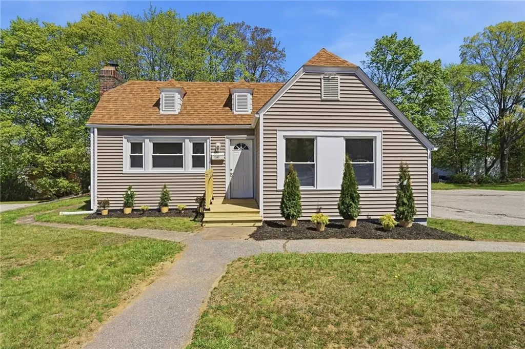 1567 Centerville Road Warwick RI 02886
