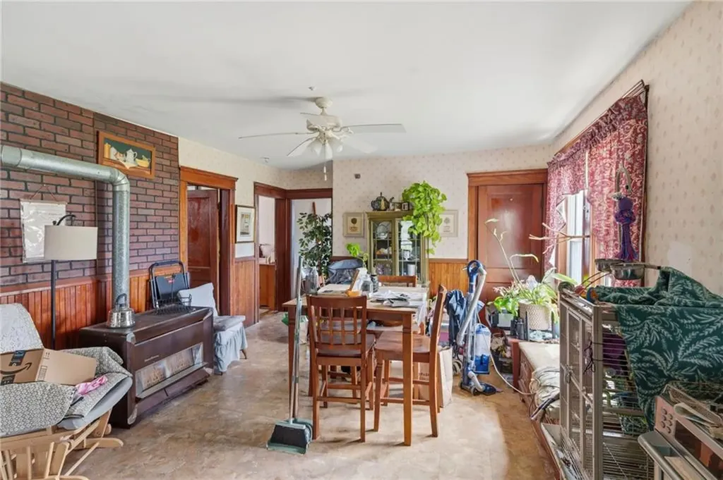 612 Rathbun Street Blackstone MA 01504