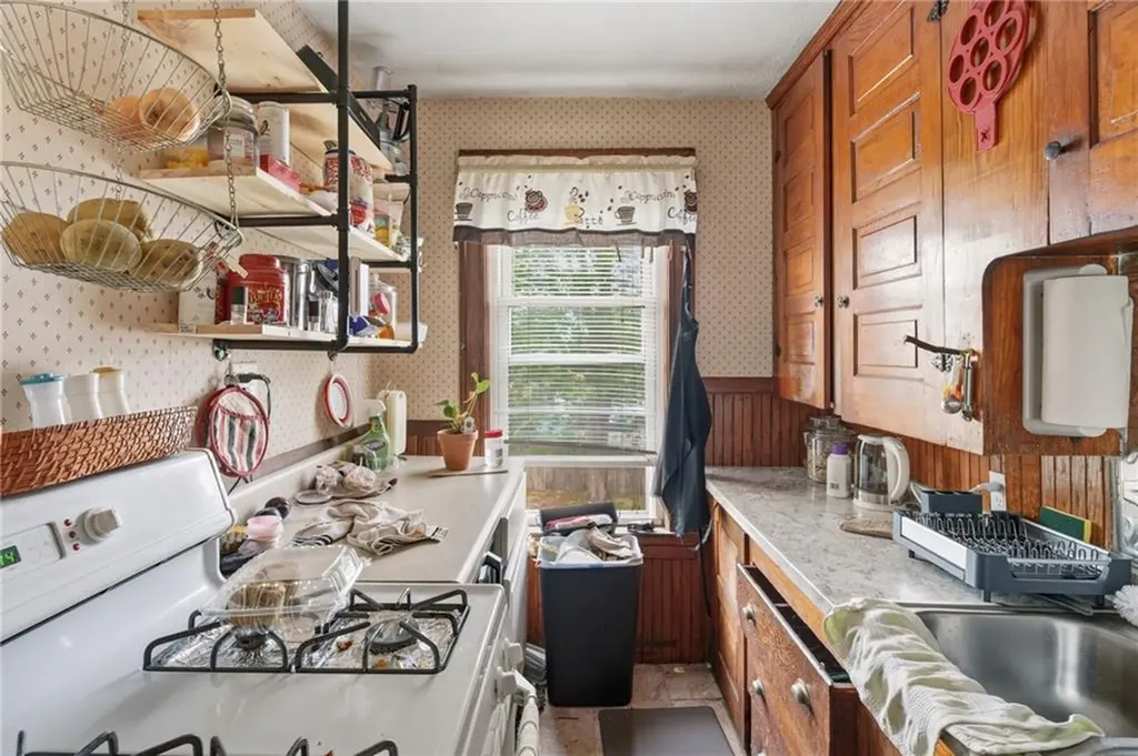 612 Rathbun Street Blackstone MA 01504