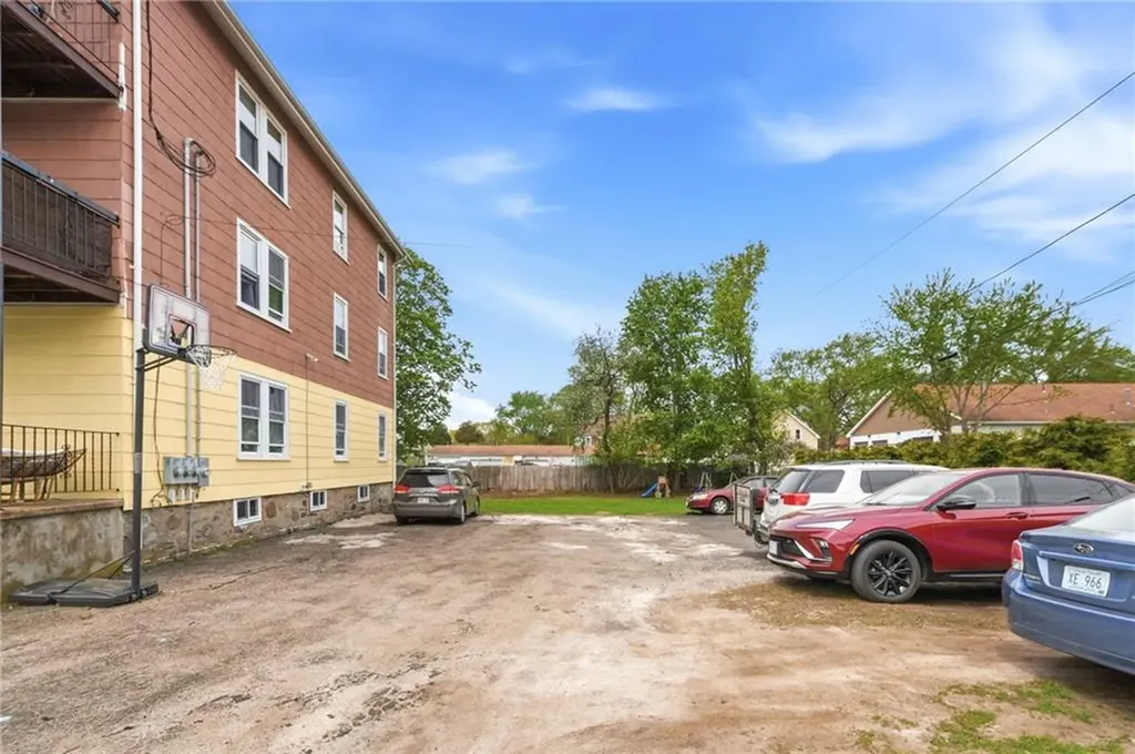 612 Rathbun Street Blackstone MA 01504