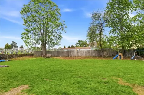 612 Rathbun Street Blackstone MA 01504