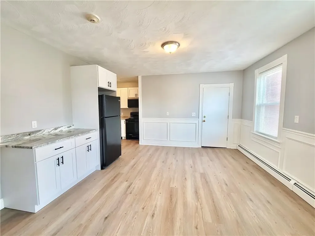 524 Charles Street Providence RI 02904