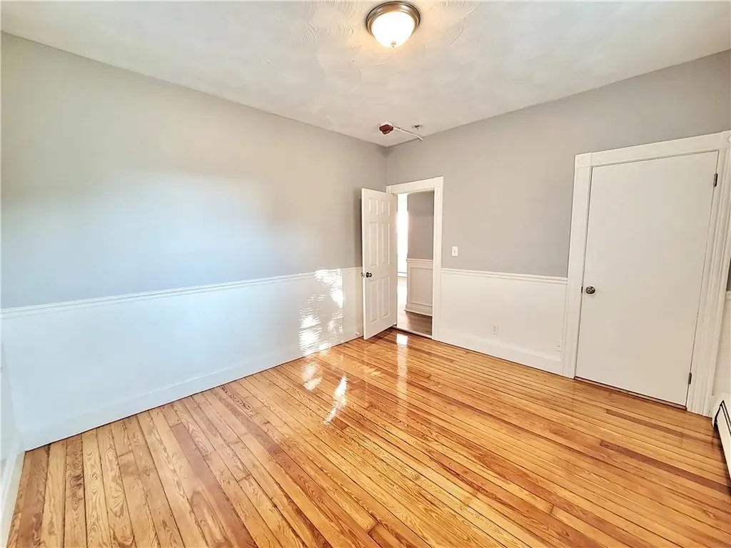 524 Charles Street Providence RI 02904