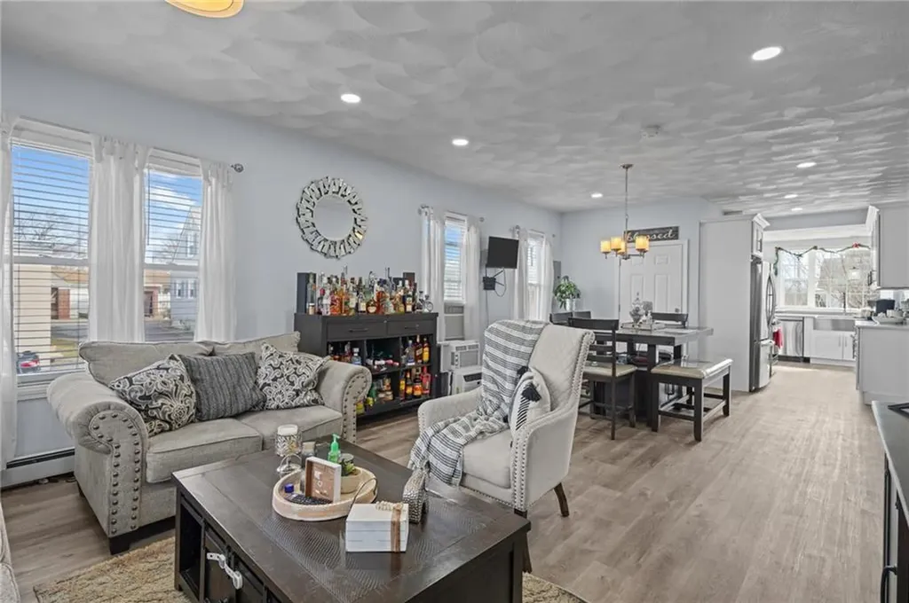 471 Smithfield Avenue Pawtucket RI 02860