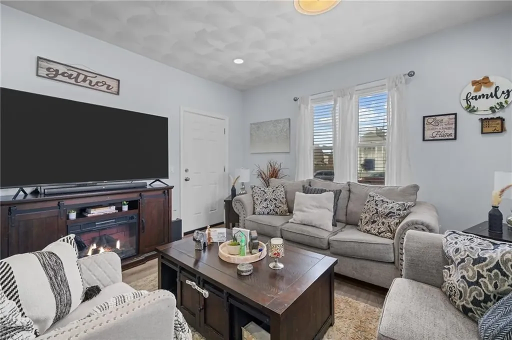 471 Smithfield Avenue Pawtucket RI 02860