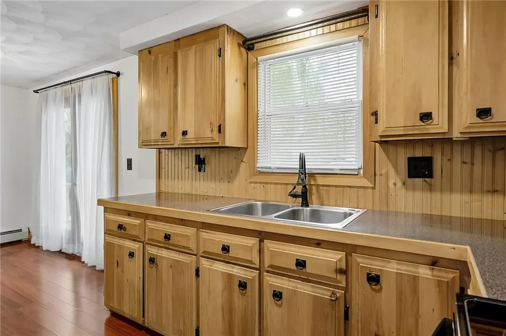 611 Lake Washington Drive Glocester RI 02814