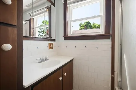 34 Farnum Street Tiverton RI 02878
