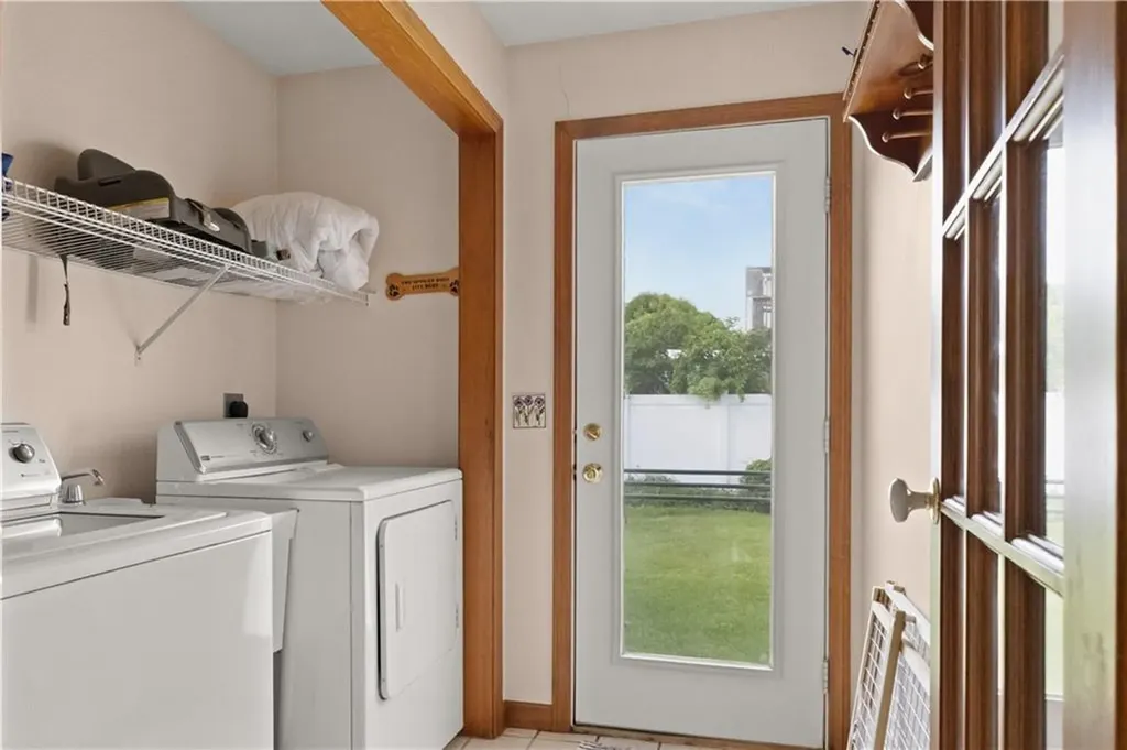 24 Dunes Road Narragansett RI 02882
