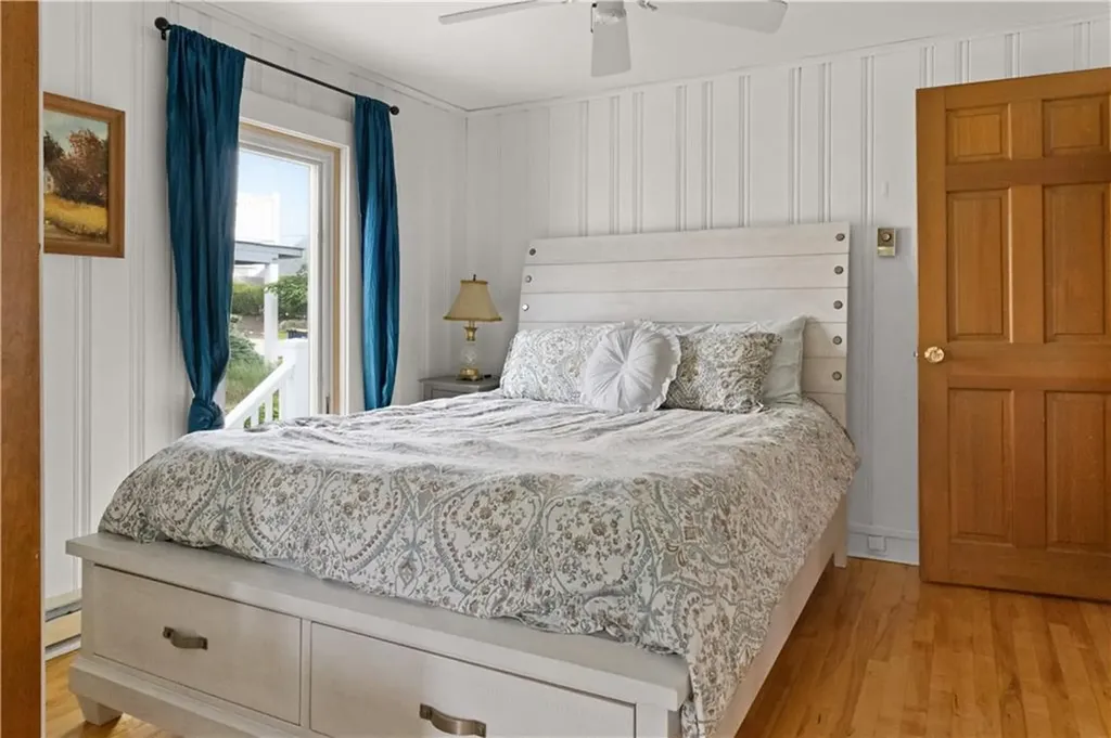 24 Dunes Road Narragansett RI 02882