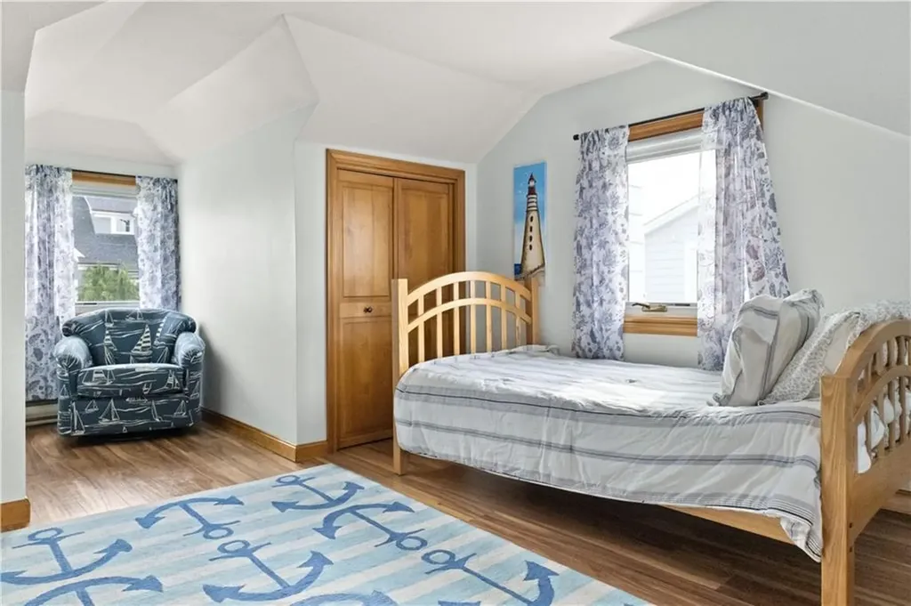 24 Dunes Road Narragansett RI 02882