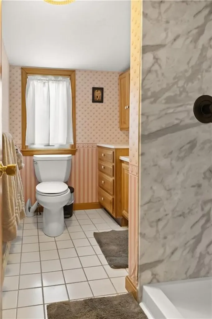 24 Dunes Road Narragansett RI 02882