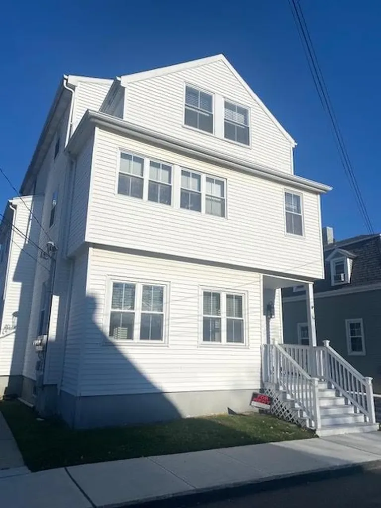 36 East Bowery Street Newport RI 02840