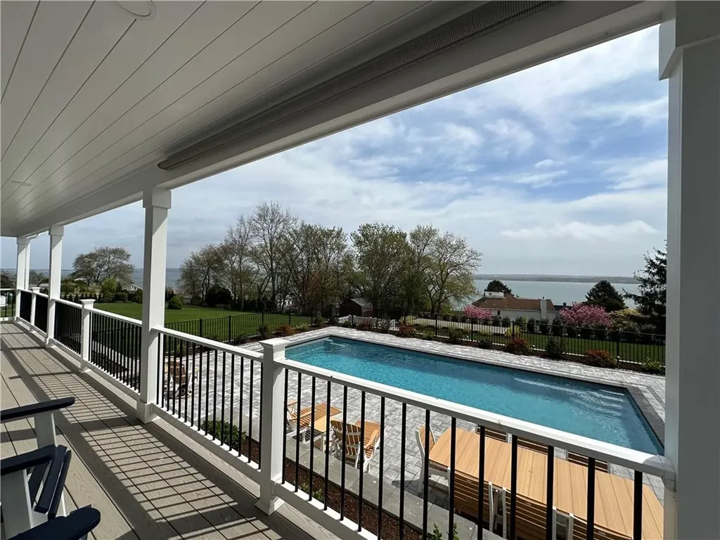 68 Albert Street Portsmouth RI 02871