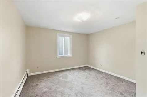 99 Potomac Road Warwick RI 02888