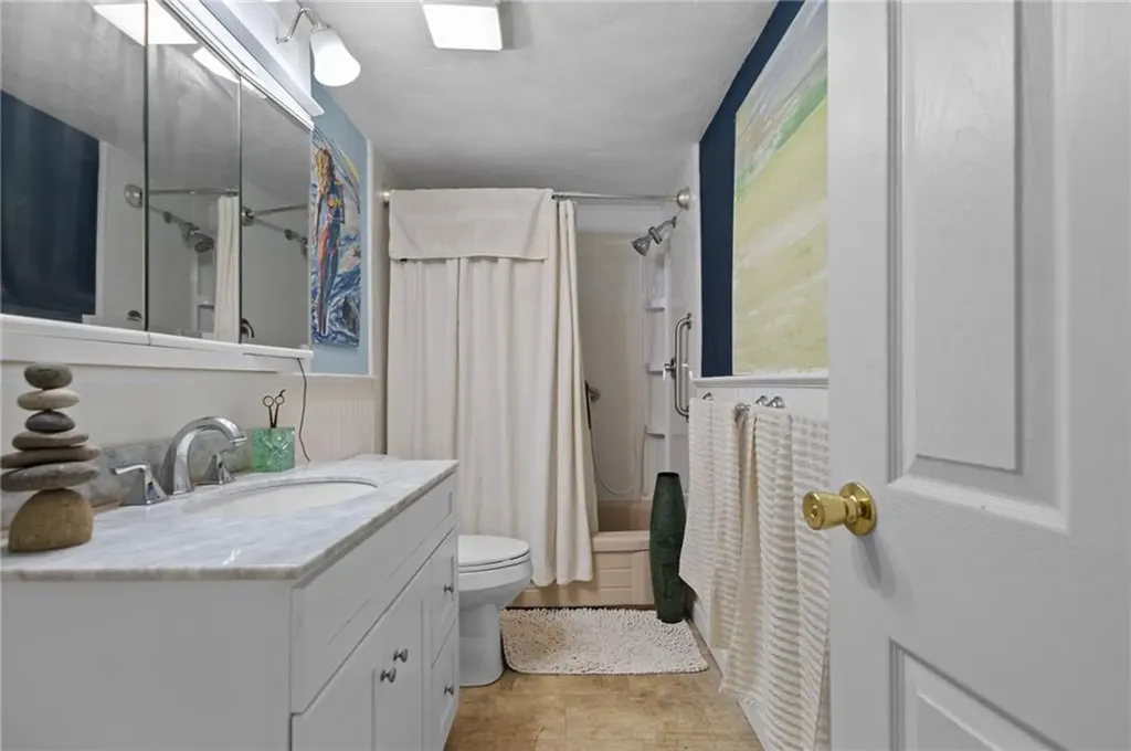 72 West Shore Road Warwick RI 02889