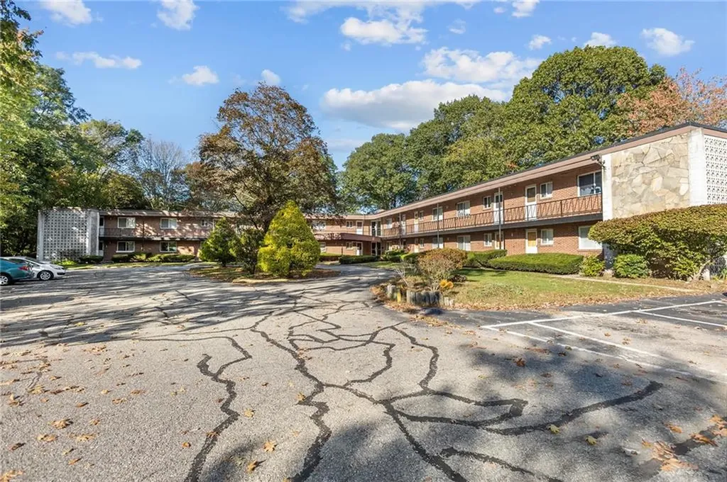 72 West Shore Road Warwick RI 02889