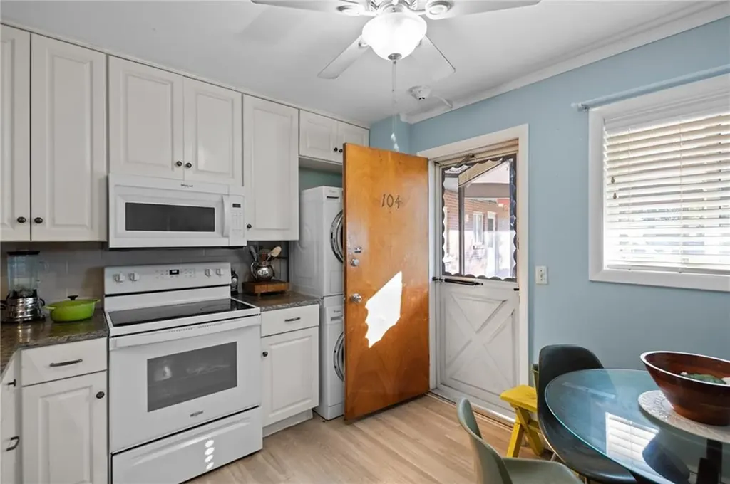 72 West Shore Road Warwick RI 02889