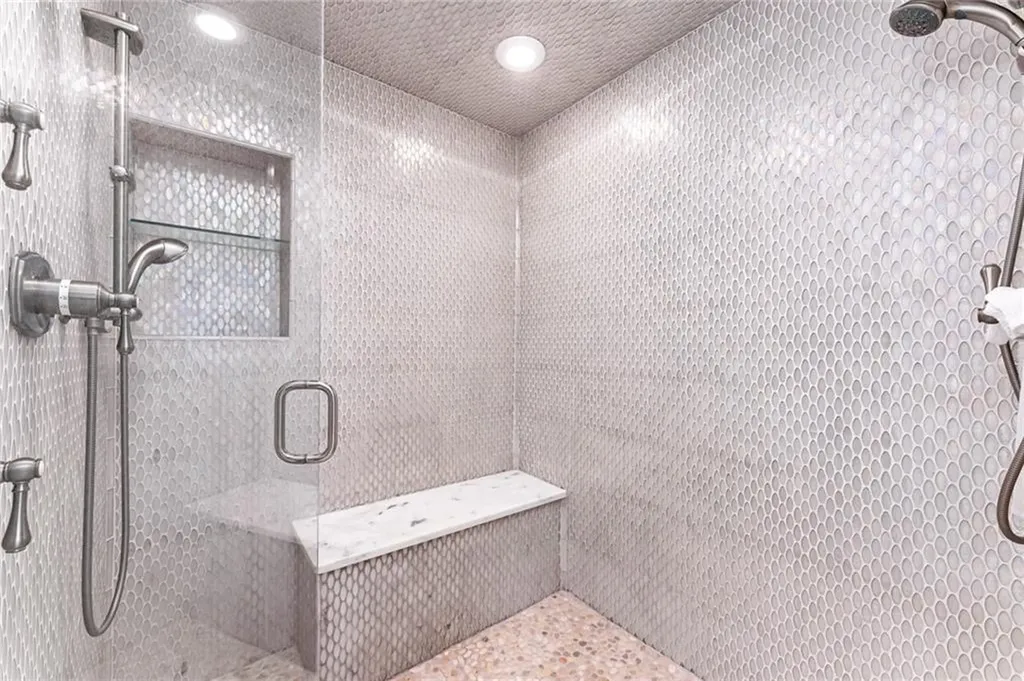 14 Pawcatuck Avenue Westerly RI 02891