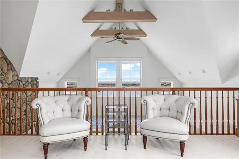 14 Pawcatuck Avenue Westerly RI 02891