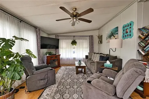 1 Scotty Drive Portsmouth RI 02871
