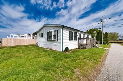 1 Scotty Drive Portsmouth RI 02871