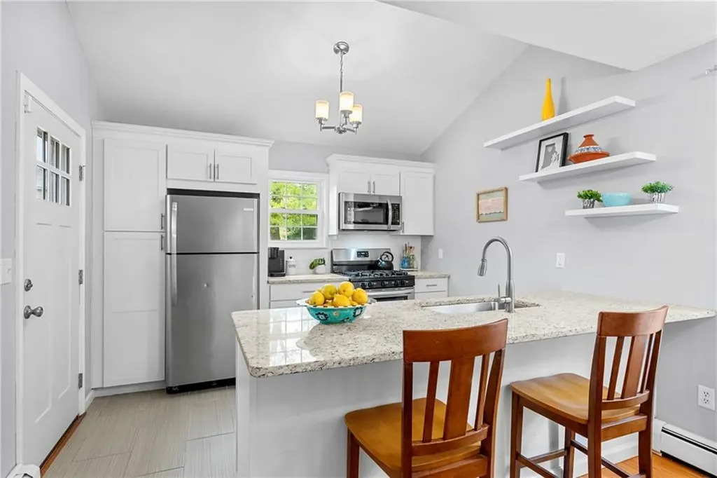 63 Hammond Street Providence RI 02909