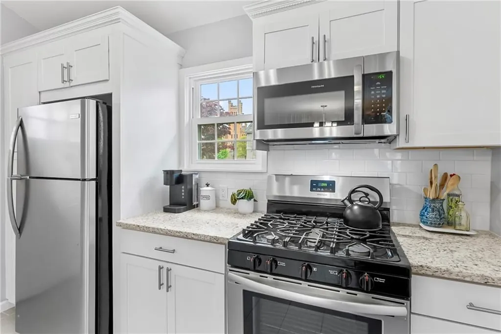 63 Hammond Street Providence RI 02909