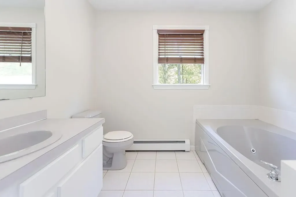 10 Split Creek Court Cranston RI 02921