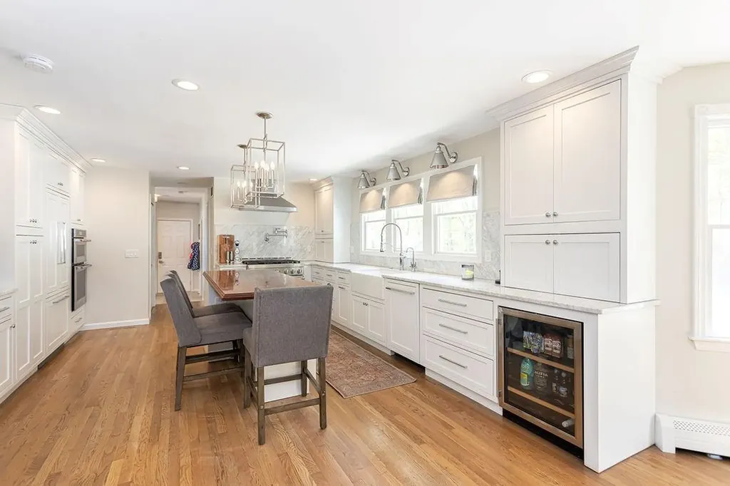 10 Split Creek Court Cranston RI 02921