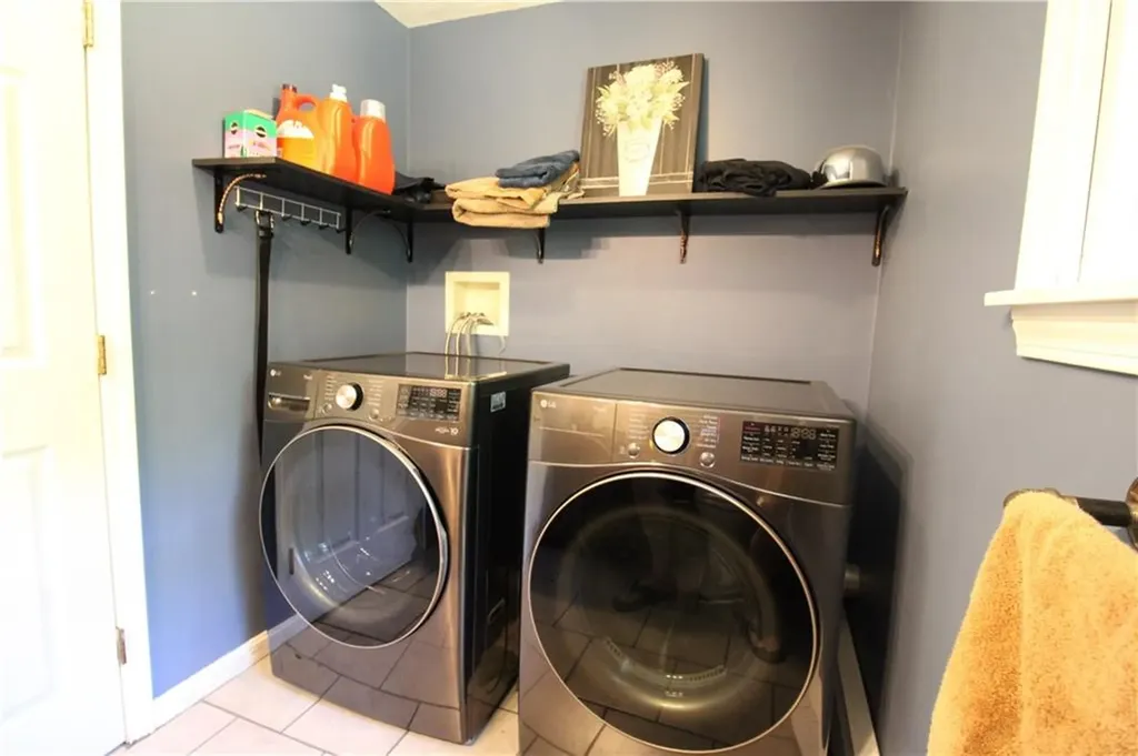2 Forest Way Lincoln RI 02865