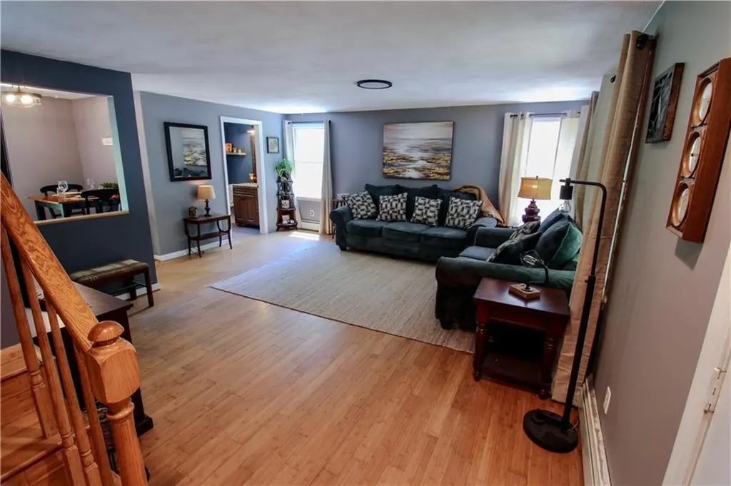 2 Forest Way Lincoln RI 02865