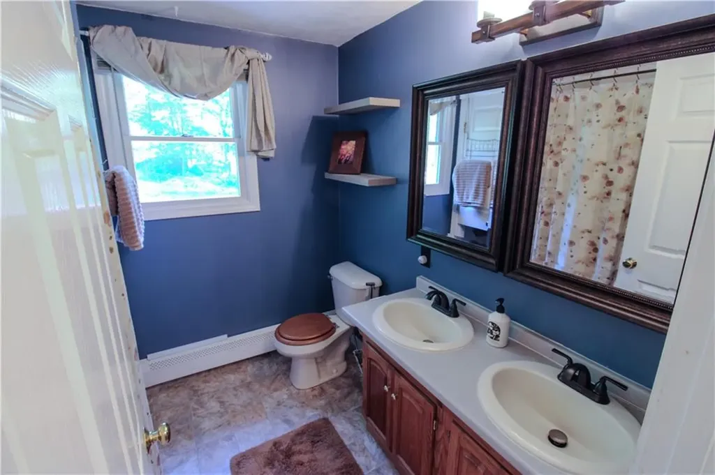 2 Forest Way Lincoln RI 02865