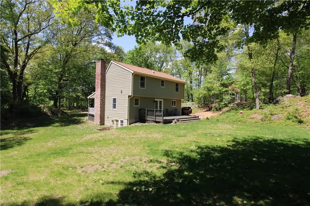2 Forest Way Lincoln RI 02865