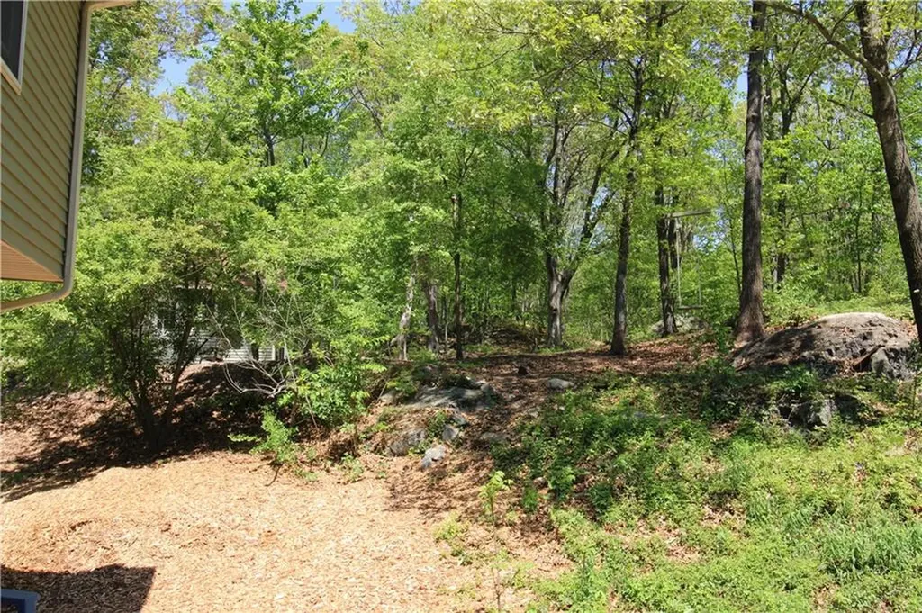 2 Forest Way Lincoln RI 02865