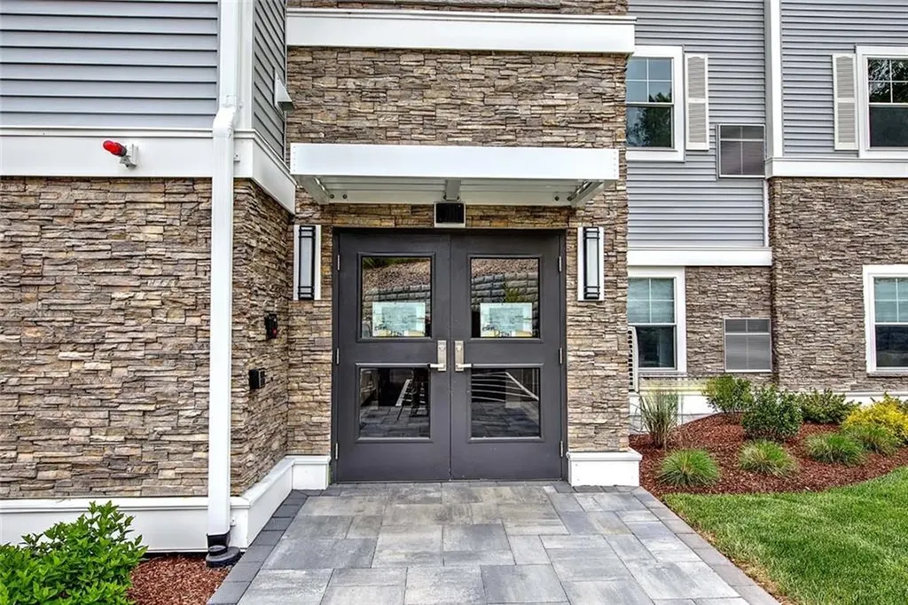 36 Old Louisquisset Pike North Smithfield RI 02896